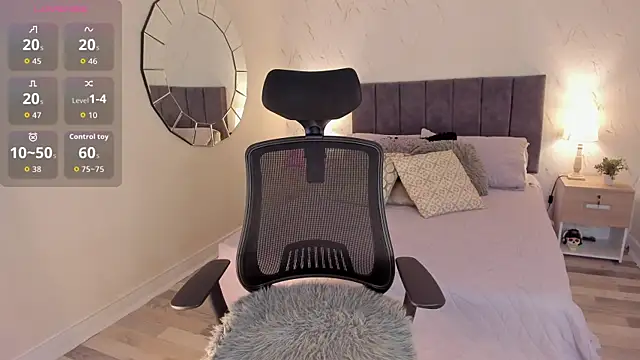 CyntiaAdams online show from 11/06/25, 07:51