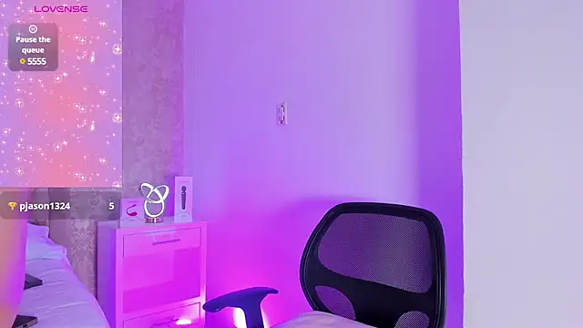 LiaFlowers online show from 01/28/25, 01:29