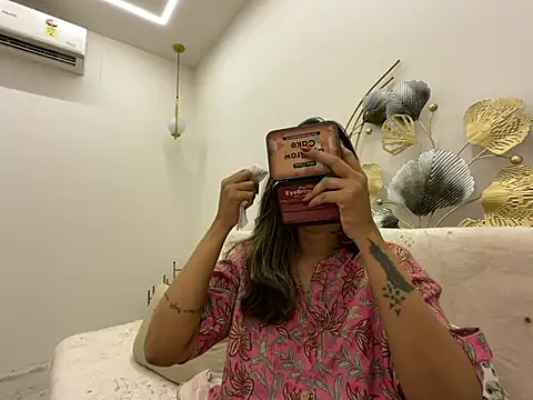 MaYaa  11 online show from 03/27/26, 07:28