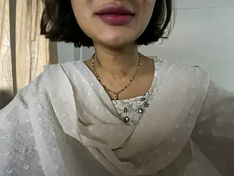 MaYaa  11 online show from 01/24/25, 12:31