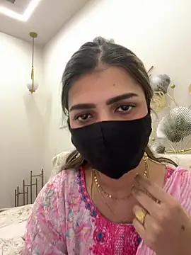 MaYaa  11 online show from 02/17/26, 07:05