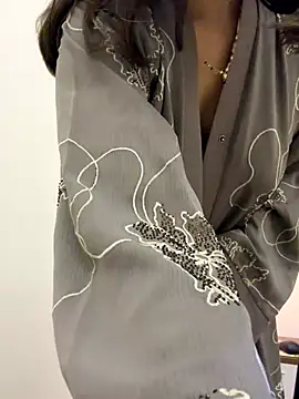 MaYaa  11 online show from 12/16/25, 07:12