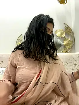 MaYaa  11 online show from 11/21/25, 06:56