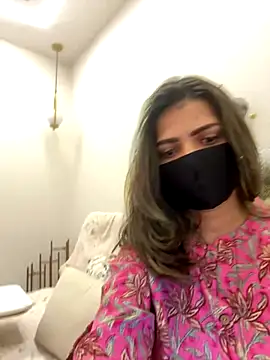 MaYaa  11 online show from 01/07/26, 07:24