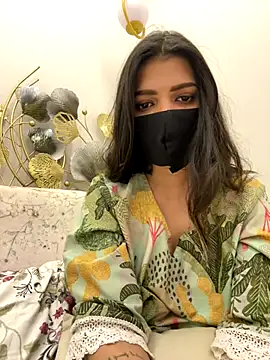 MaYaa  11 online show from 12/22/25, 07:19