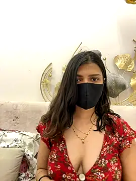 MaYaa  11 online show from 11/25/25, 06:47