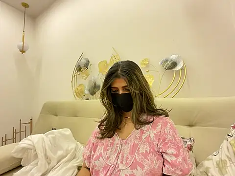 MaYaa  11 online show from 04/22/26, 07:04