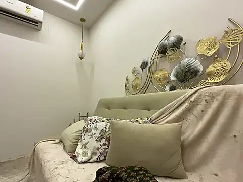 MaYaa  11 online show from 03/15/26, 06:42