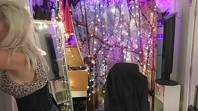 cunty tranny lydia online show from 03/20/26, 05:52