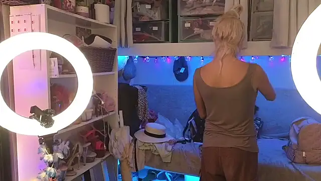 cunty tranny lydia online show from 11/27/25, 05:30