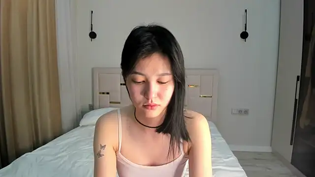 Lola Peach online show from 02/21/26, 05:31