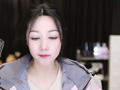 Nuyoah-77 online show from 03/20/25, 06:31