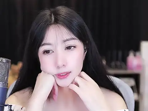 Nuyoah-77 online show from 09/16/25, 05:14