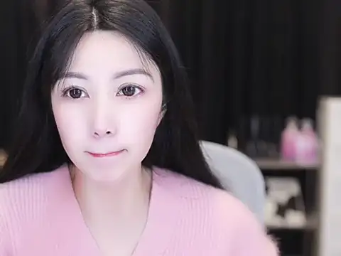 Nuyoah-77 online show from 10/31/25, 04:25