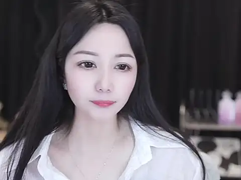 Nuyoah-77 online show from 04/05/26, 08:21