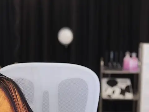 Nuyoah-77 online show from 11/01/25, 03:17