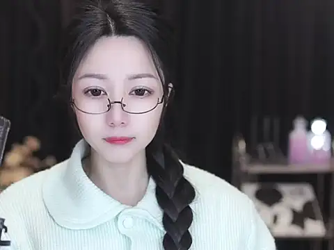 Nuyoah-77 online show from 03/15/26, 08:21