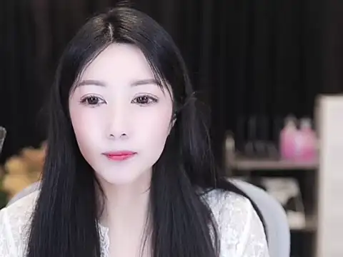 Nuyoah-77 online show from 10/10/25, 03:57