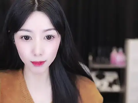 Nuyoah-77 online show from 11/08/25, 03:37