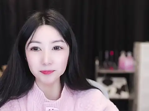 Nuyoah-77 online show from 11/12/25, 03:27