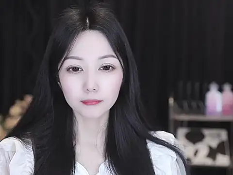 Nuyoah-77 online show from 04/01/26, 03:09