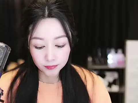 Nuyoah-77 online show from 03/21/25, 04:18