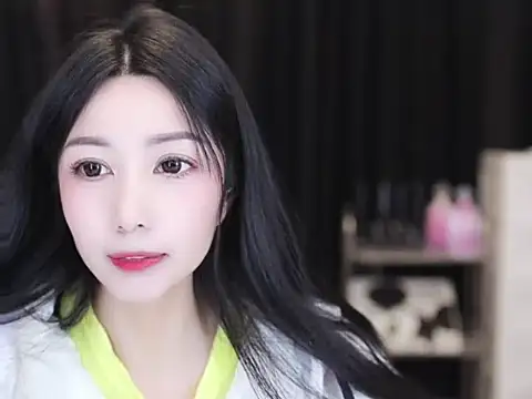 Nuyoah-77 online show from 11/17/25, 01:26