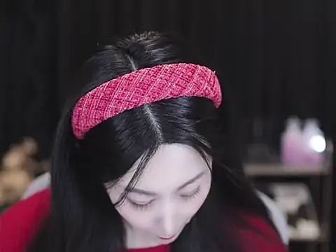 Nuyoah-77 online show from 02/17/26, 03:09