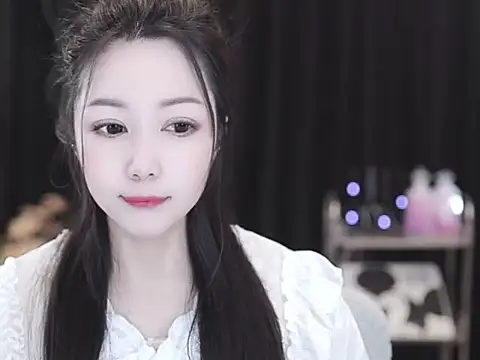 Nuyoah-77 online show from 02/19/26, 06:21