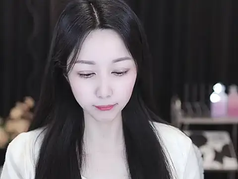 Nuyoah-77 online show from 03/24/26, 06:13