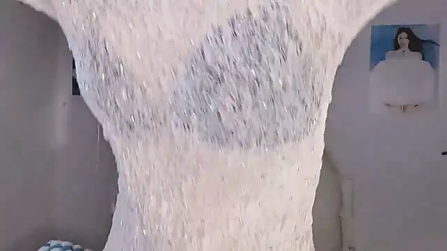 -Hottie online show from 12/19/25, 04:09