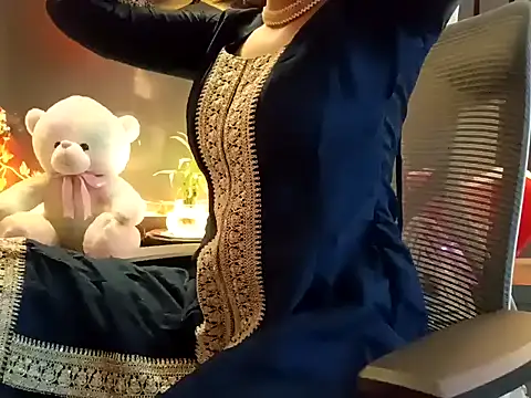 GoldnessAishu online show from 01/30/25, 06:54