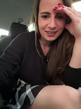Snapshot of Miss_Ylloya_ chatting on 03/12/25, 05:49 Miss Ylloya online show from 03/12/25, 05:49
