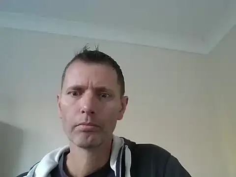 MarcusMaxx online show from 12/04/25, 03:00