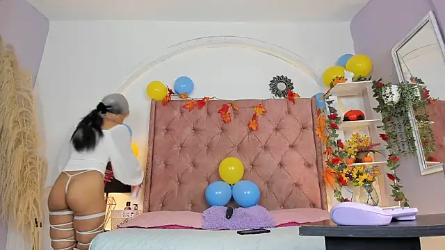 LadyAvalon online show from 09/26/25, 06:04