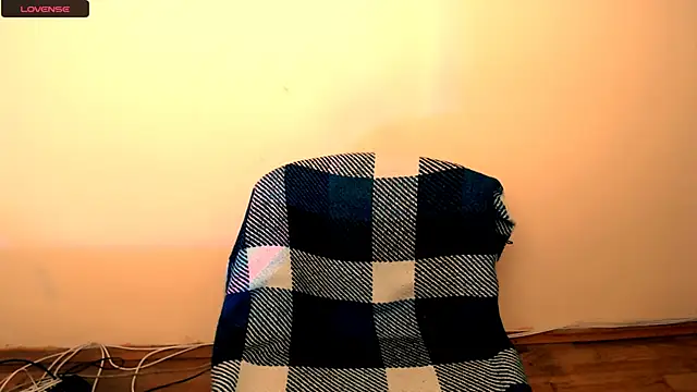 Felliciya online show from 12/04/25, 10:14