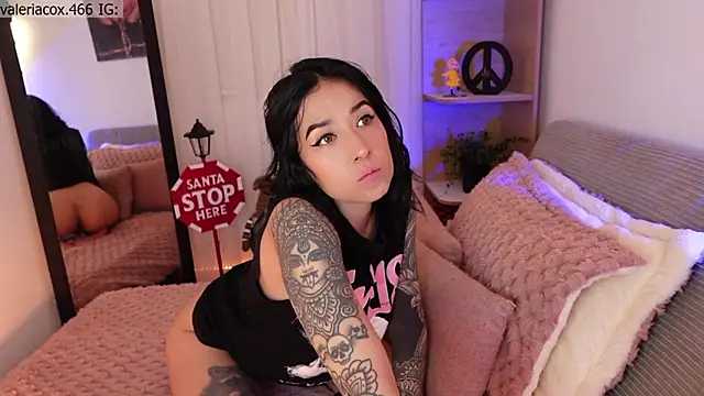 ValeriaCox online show from 11/23/25, 03:55