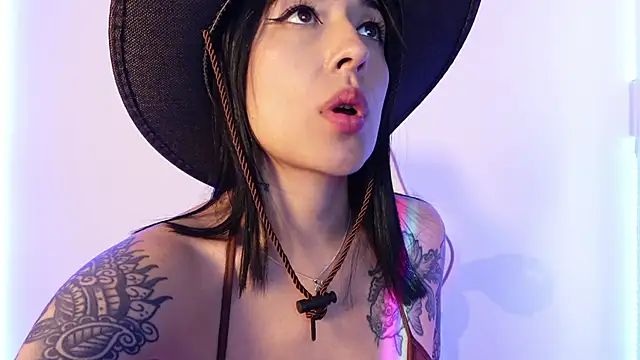 ValeriaCox online show from 03/22/25, 02:36