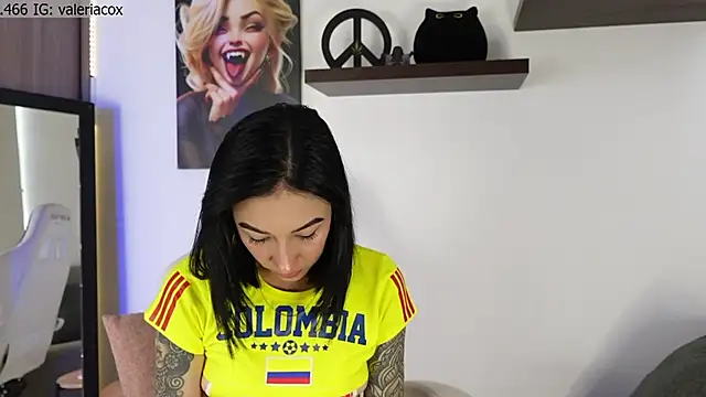 ValeriaCox online show from 06/01/26, 08:30