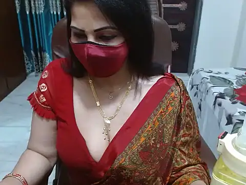 Snapshot of desi_mera chatting on 02/19/25, 10:31 desi mera online show from 02/19/25, 10:31