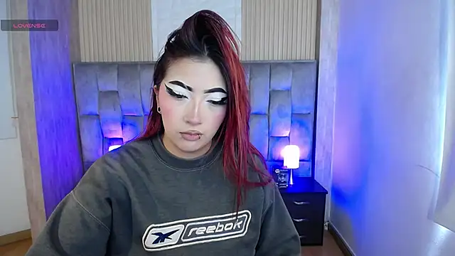 Mia Rinn online show from 10/27/25, 05:03