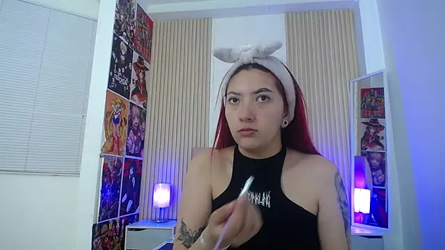 Mia Rinn online show from 12/15/25, 04:02