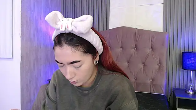 Mia Rinn online show from 11/06/25, 01:59