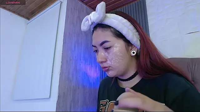 Mia Rinn online show from 11/20/25, 01:34