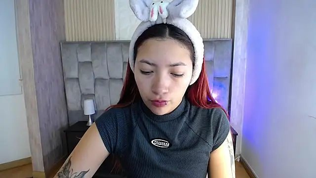 Mia Rinn online show from 10/21/25, 01:21