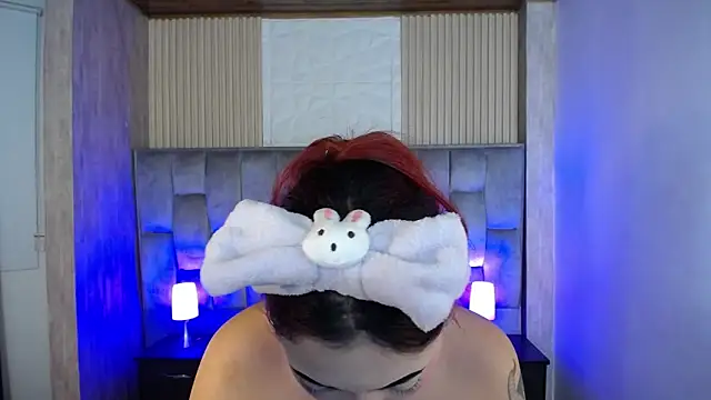 Mia Rinn online show from 10/14/25, 03:01