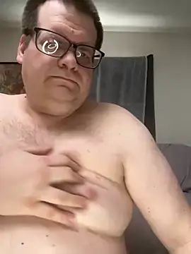 treatbobnicer online show from 12/21/25, 04:19