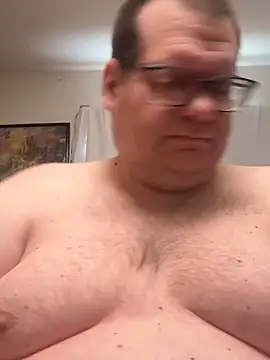 treatbobnicer online show from 11/28/25, 03:45