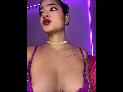 charlotte 9999 online show from 11/05/25, 06:55