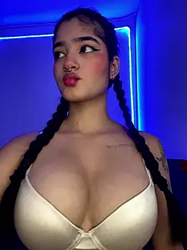 Snapshot of charlotte_9999 chatting on 01/16/26, 06:45 charlotte 9999 online show from 01/16/26, 06:45